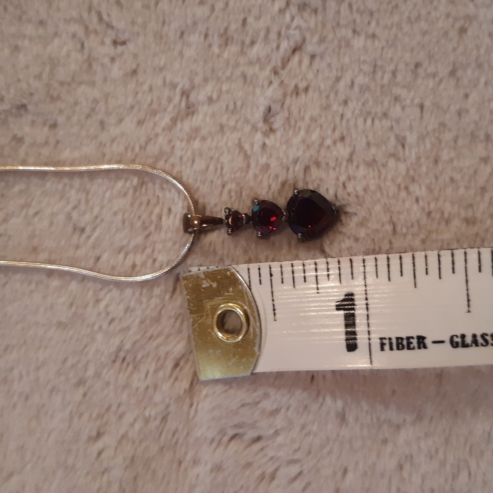 Red Envelope Triple Garnet Heart Necklace, NEW - Picture 5 of 5
